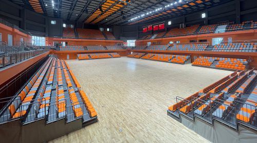 體育場館伸縮看臺設備的安全操作與科學養(yǎng)護之道